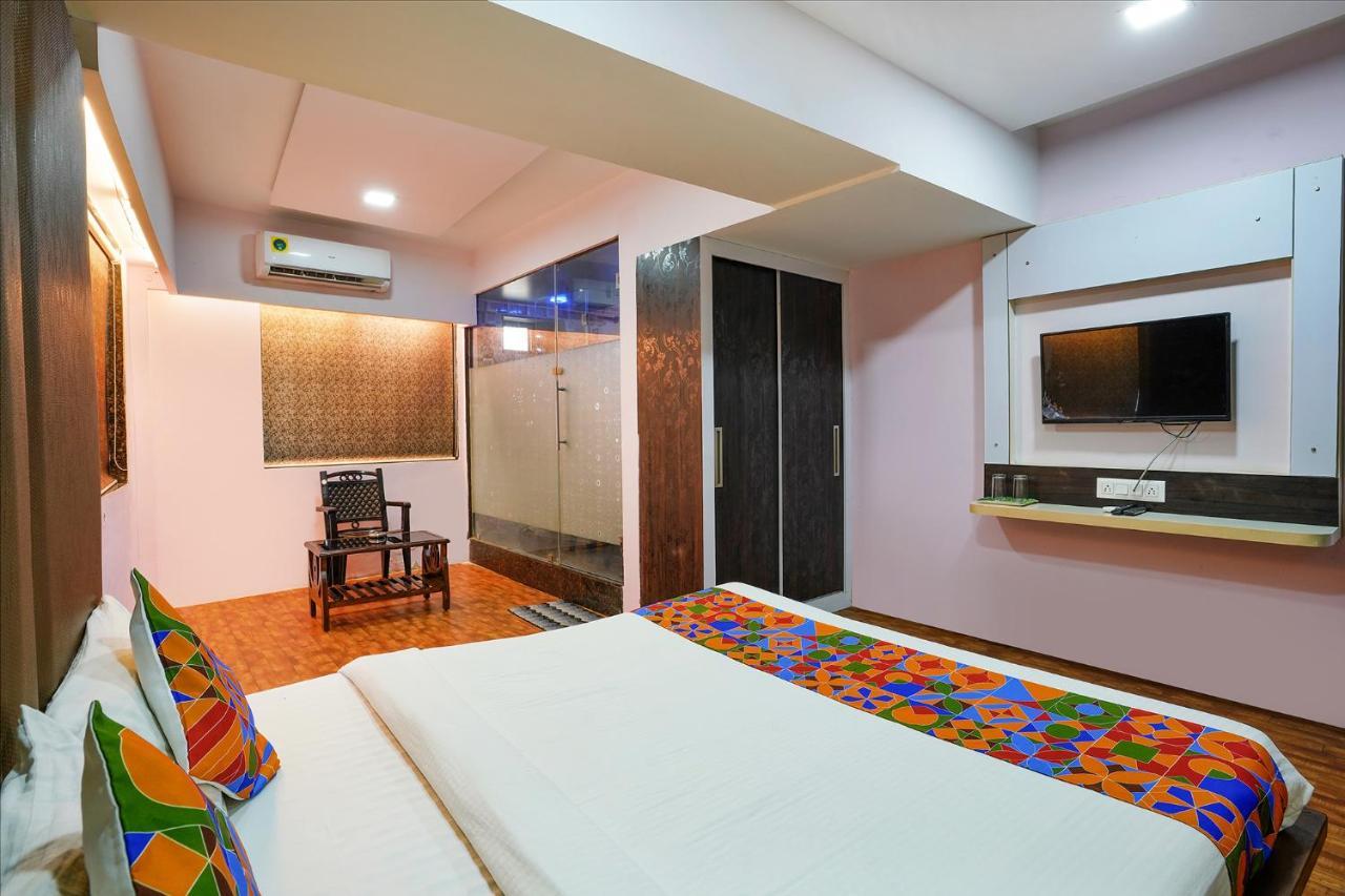 Fabexpress Vinyasa Residency Otel Bhayandar Dış mekan fotoğraf